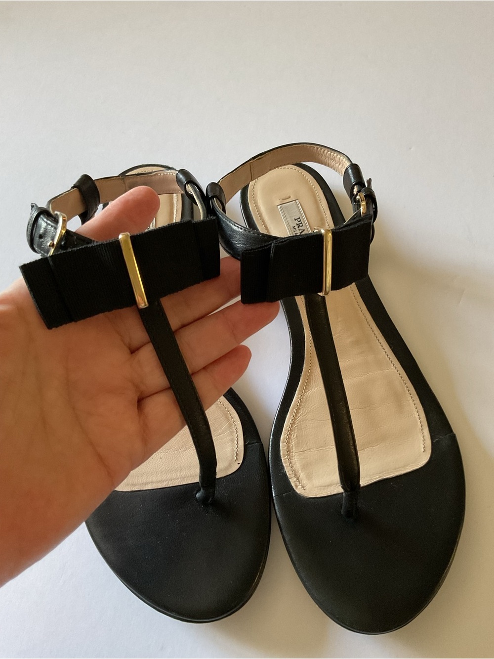 PRADA BLACK LEATHER T-STRAP SANDALS WITH BOW DETAIL GOLD HARDWARE 39.5 / 8.5